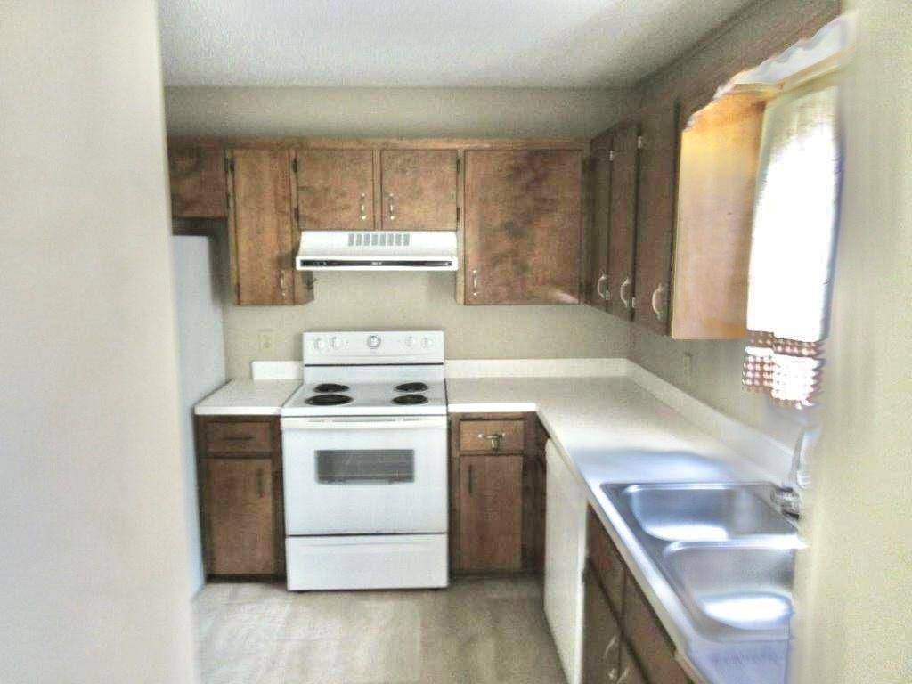 Pineville, LA 71360,914 EXECUTIVE CT
