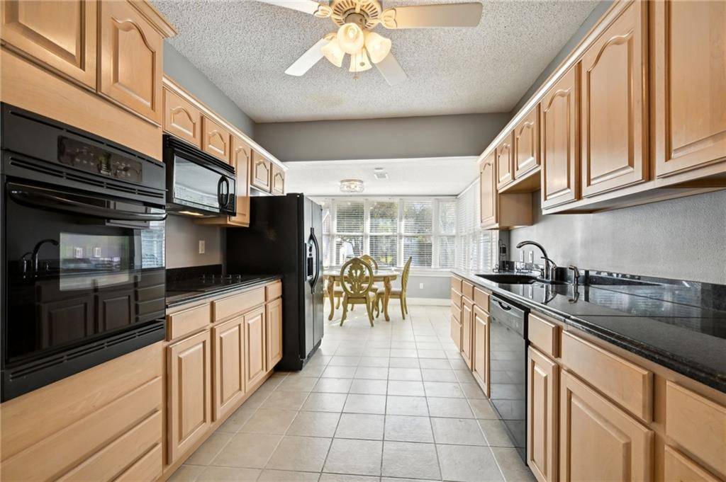 Mandeville, LA 70448,303 WEST ST