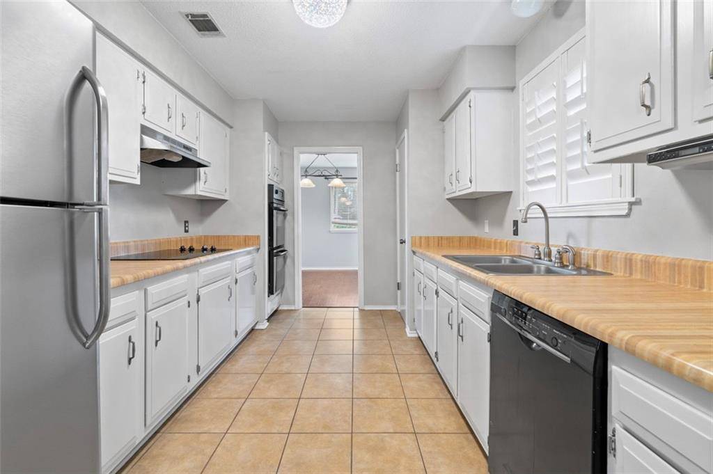 Mandeville, LA 70471,400 LAUREL OAK DR