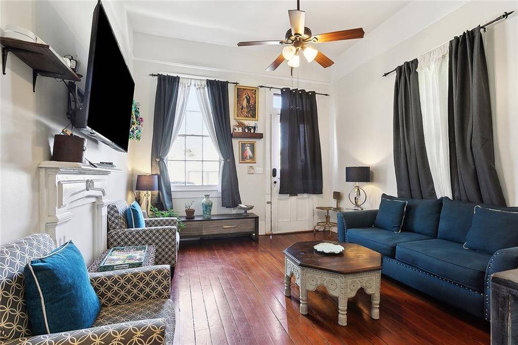 New Orleans, LA 70116,1428-1430 CHARTRES ST