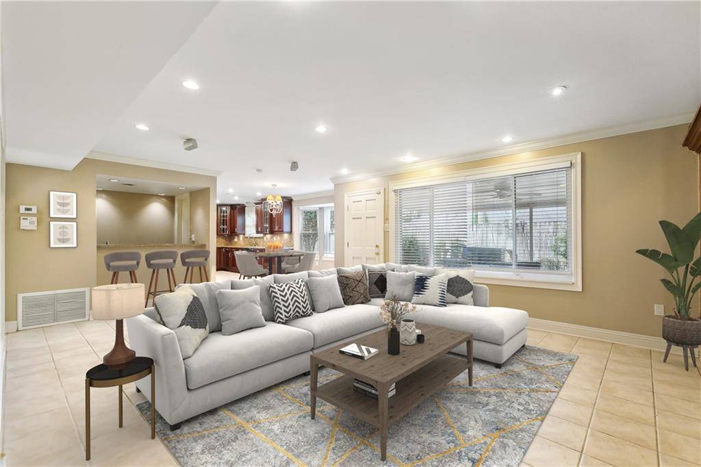 Kenner, LA 70065,4113 LAKE TRAIL DR