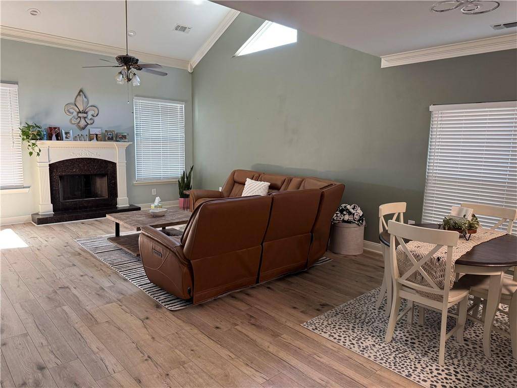 Slidell, LA 70458,1040 MARINA DR