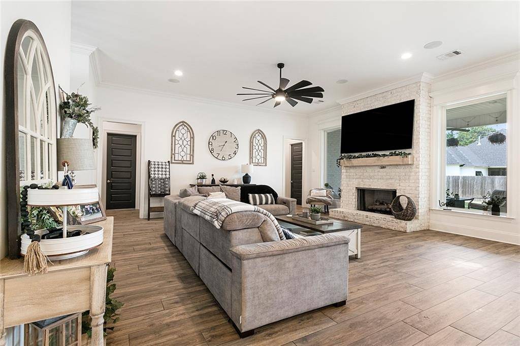 Madisonville, LA 70447,4077 OAK BEND LN