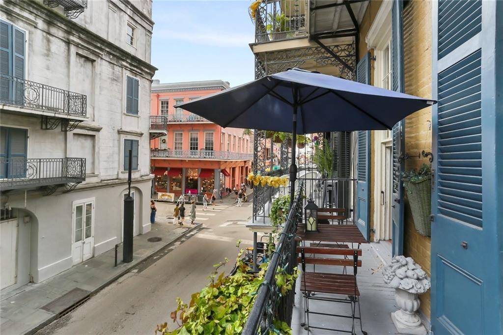 New Orleans, LA 70116,633 SAINT PETER ST #2