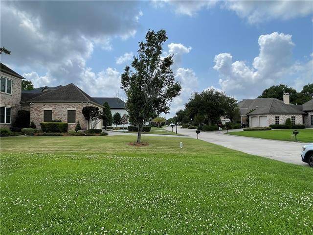 New Orleans, LA 70131,8 HARBOUR TOWN CT
