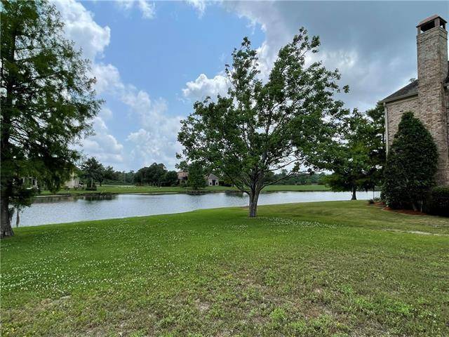 New Orleans, LA 70131,8 HARBOUR TOWN CT