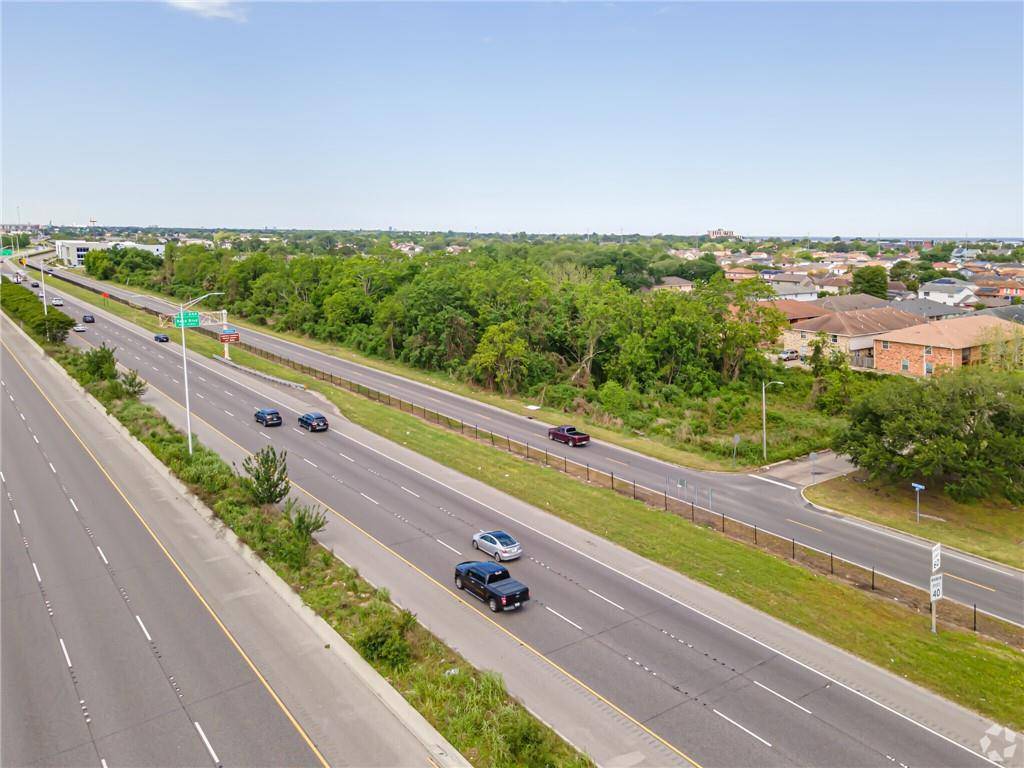 New Orleans, LA 70127,10563 I-10 N SERVICE RD