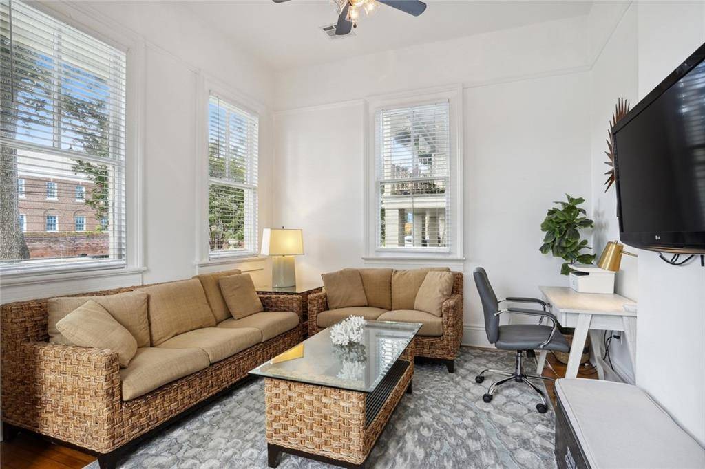 New Orleans, LA 70118,6021 TCHOUPITOULAS ST