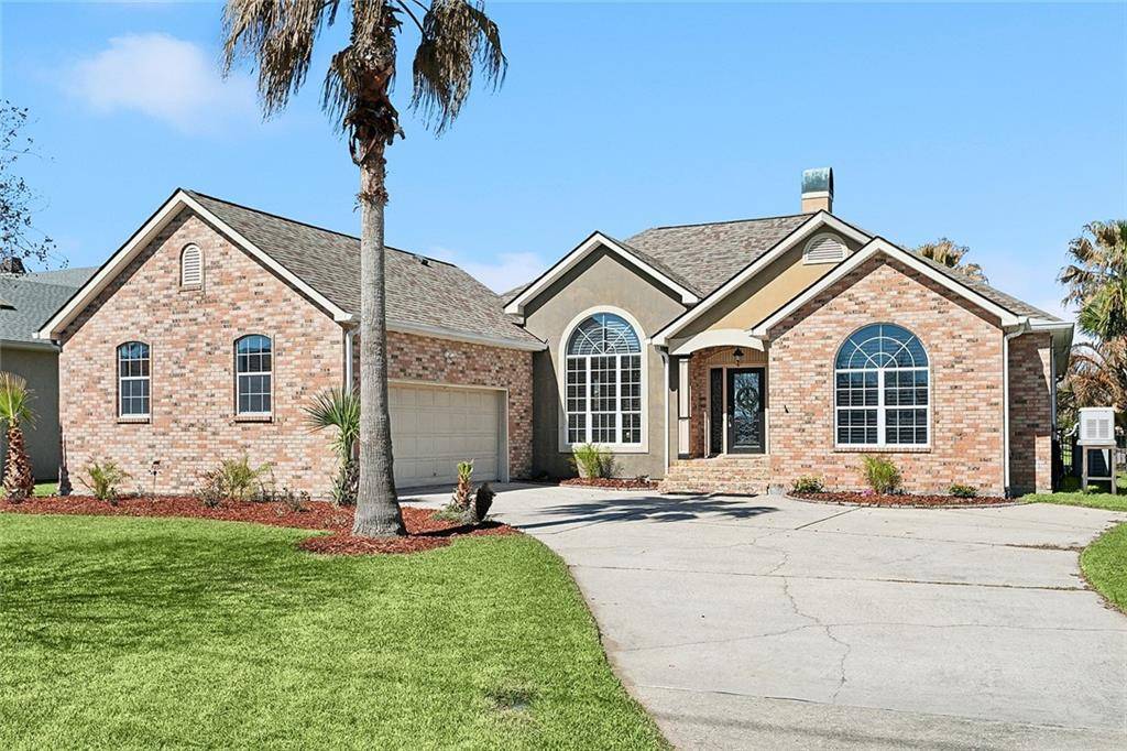 Slidell, LA 70458,1042 MARINERS COVE BLVD