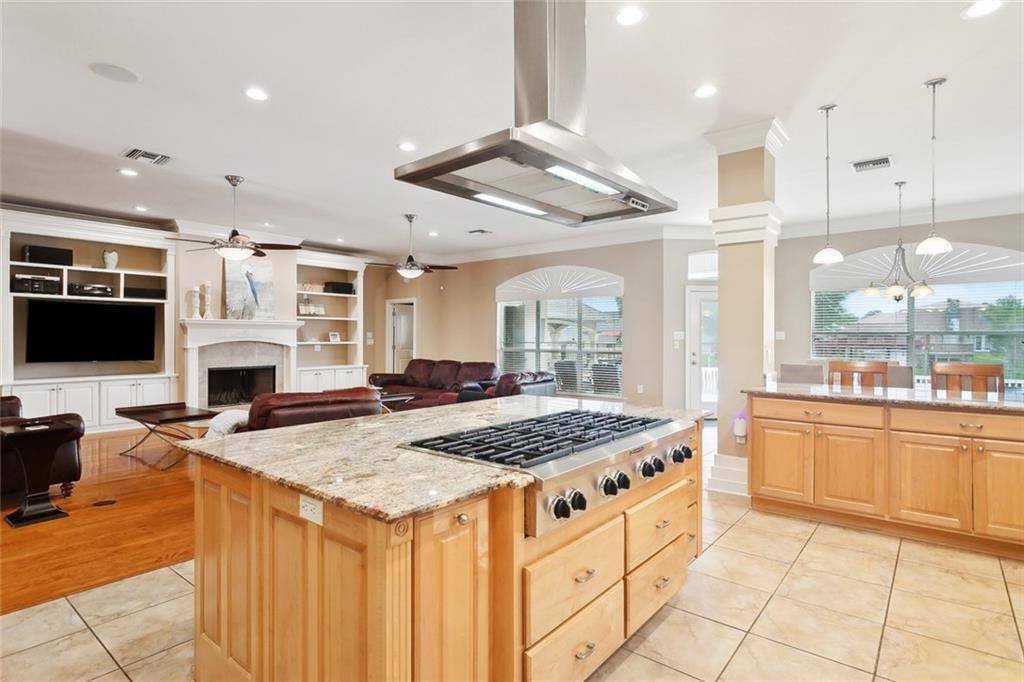 Slidell, LA 70458,111 COLUMBIA PL