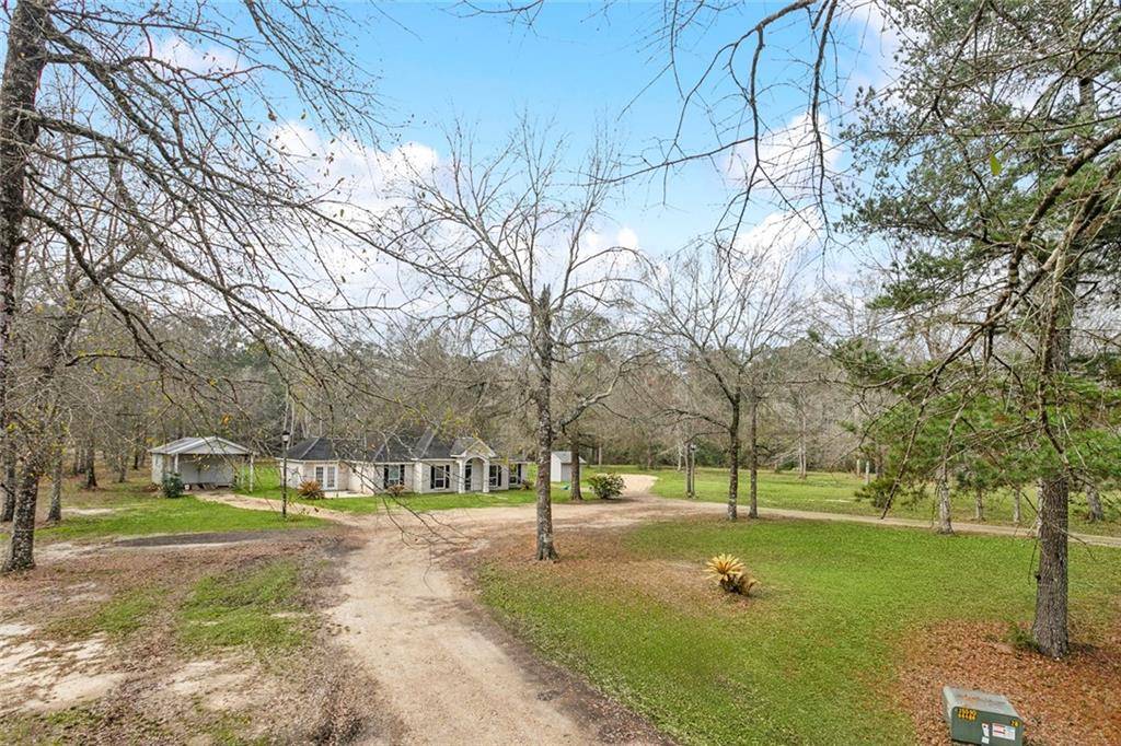 Covington, LA 70433,73030 BUDS LN