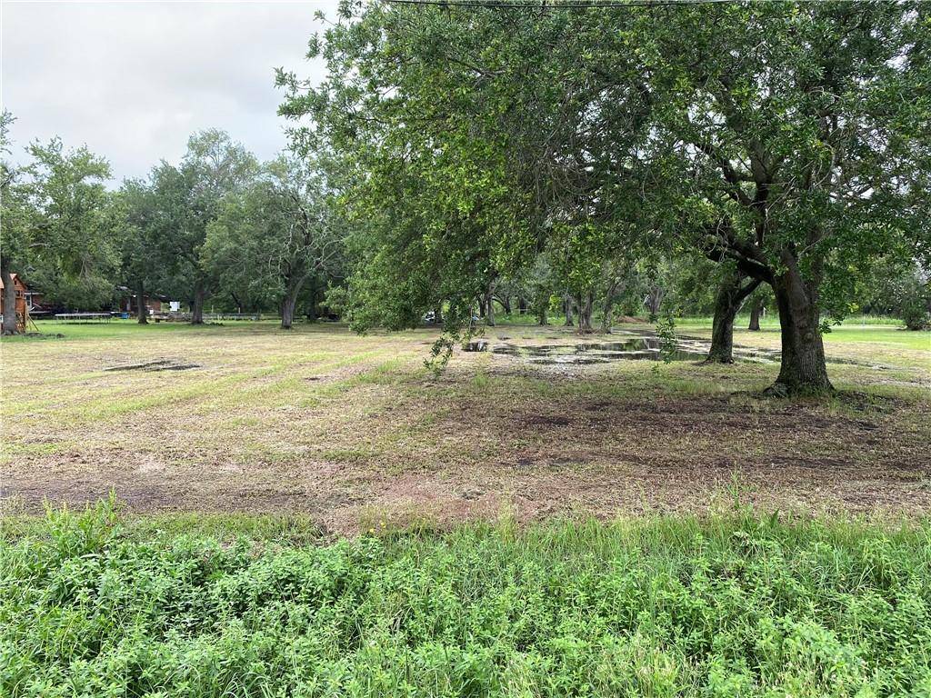 Lafitte, LA 70067,5 YACHT PEN LN
