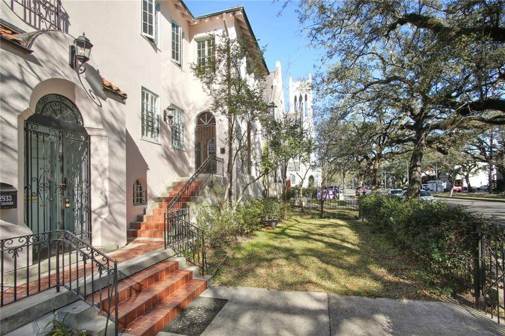 New Orleans, LA 70115,2935 ST CHARLES AVE