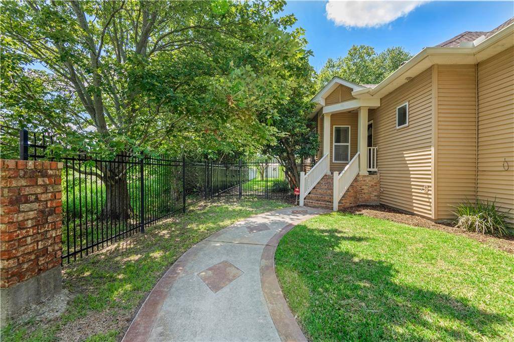 New Orleans, LA 70124,6300 BELLAIRE DR