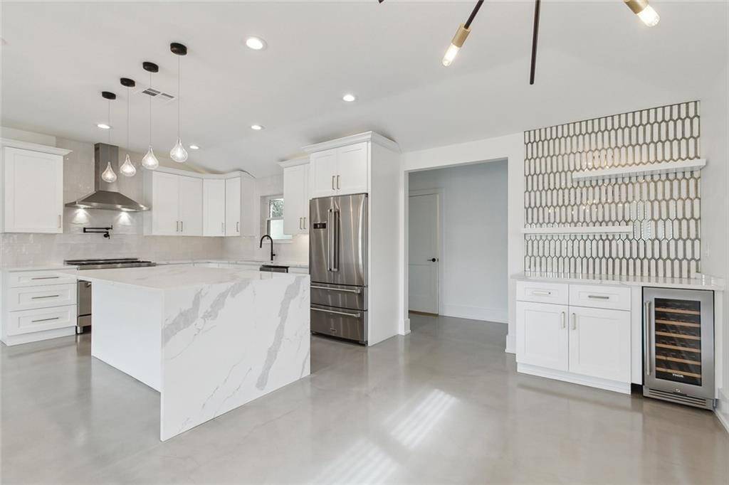 Metairie, LA 70003,3705 JAMES DR