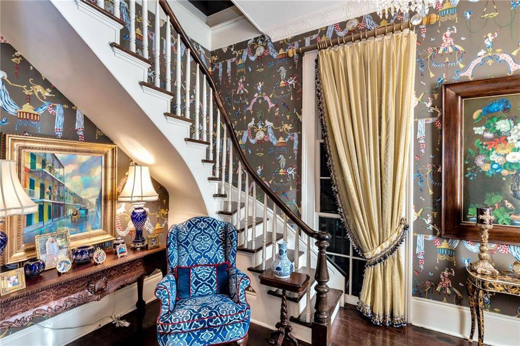 New Orleans, LA 70116,811 ORLEANS AVE
