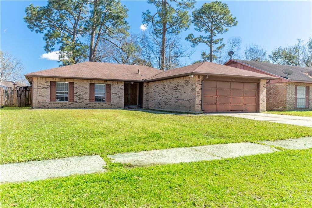 Slidell, LA 70458,122 W QUEENS DR