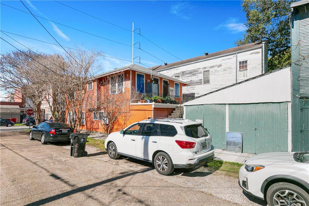 New Orleans, LA 70119,1300 N ROCHEBLAVE ST