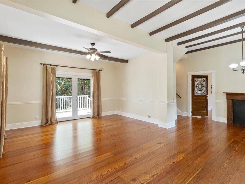 Mandeville, LA 70448,303 LAMARQUE ST