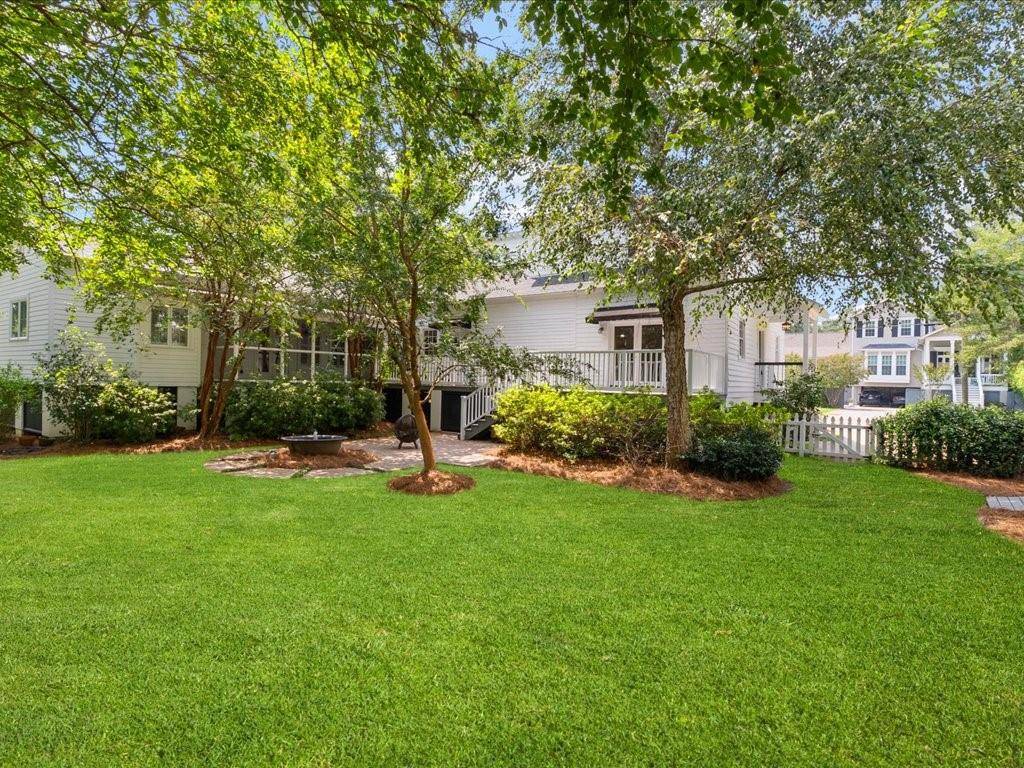 Mandeville, LA 70448,303 LAMARQUE ST