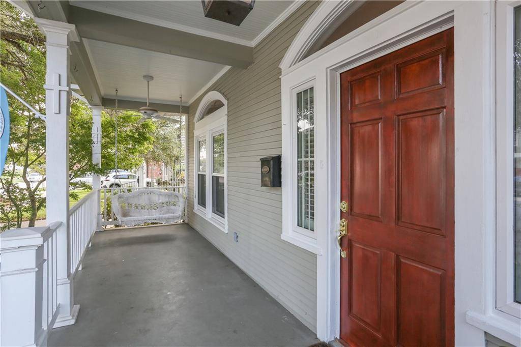 Metairie, LA 70005,264 HOLLYWOOD DR