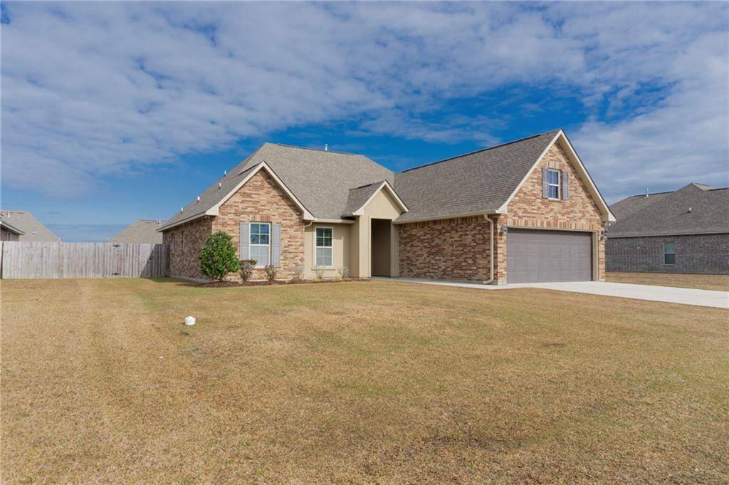 Ponchatoula, LA 70454,20195 DEVERON DR
