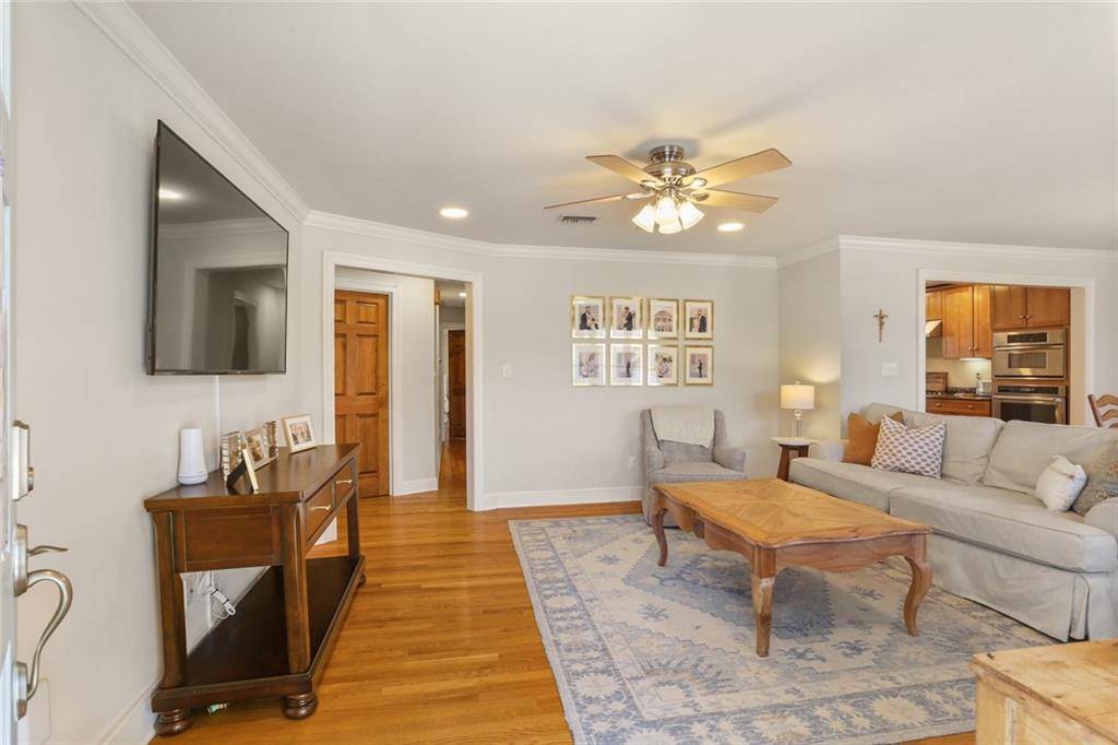 Metairie, LA 70001,145 METAIRIE CT