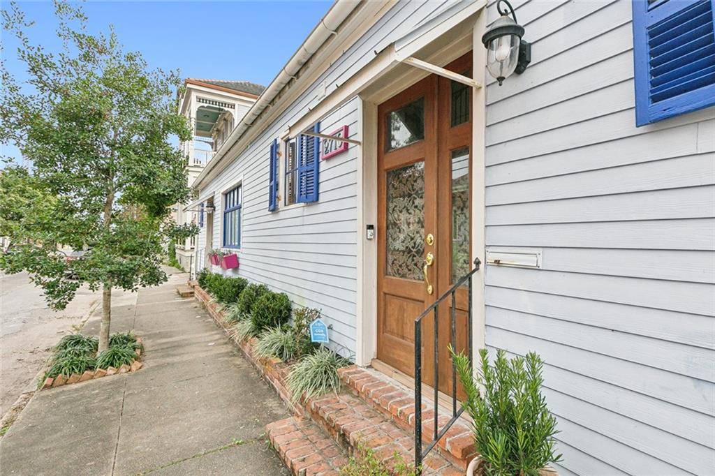 New Orleans, LA 70117,2710 DAUPHINE ST