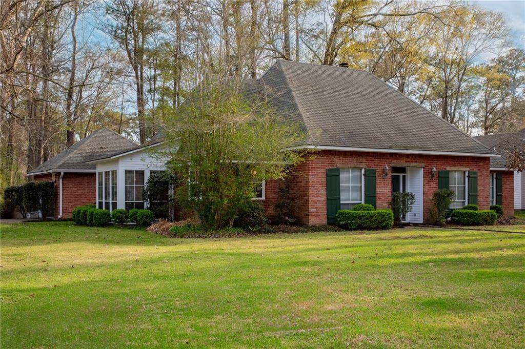 Mandeville, LA 70471,201 LAKE VISTA DR