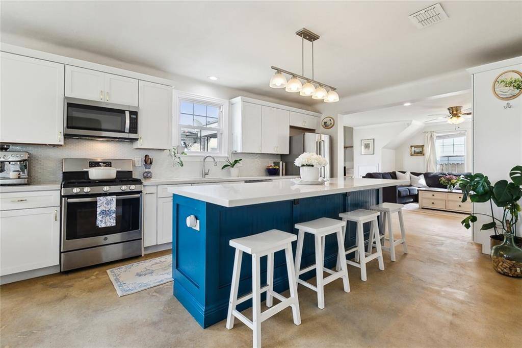 Metairie, LA 70001,3420 W METAIRIE S AVE