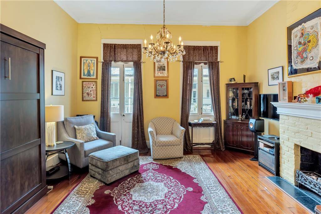 New Orleans, LA 70116,821 23 BARRACKS ST