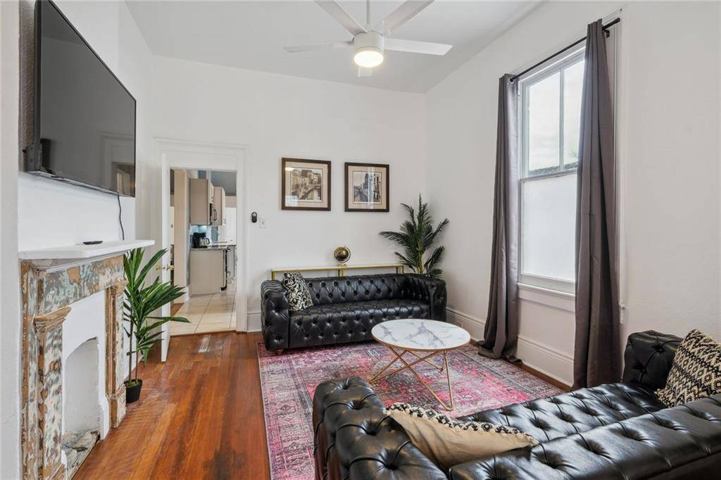 New Orleans, LA 70117,4030 SAINT CLAUDE AVE