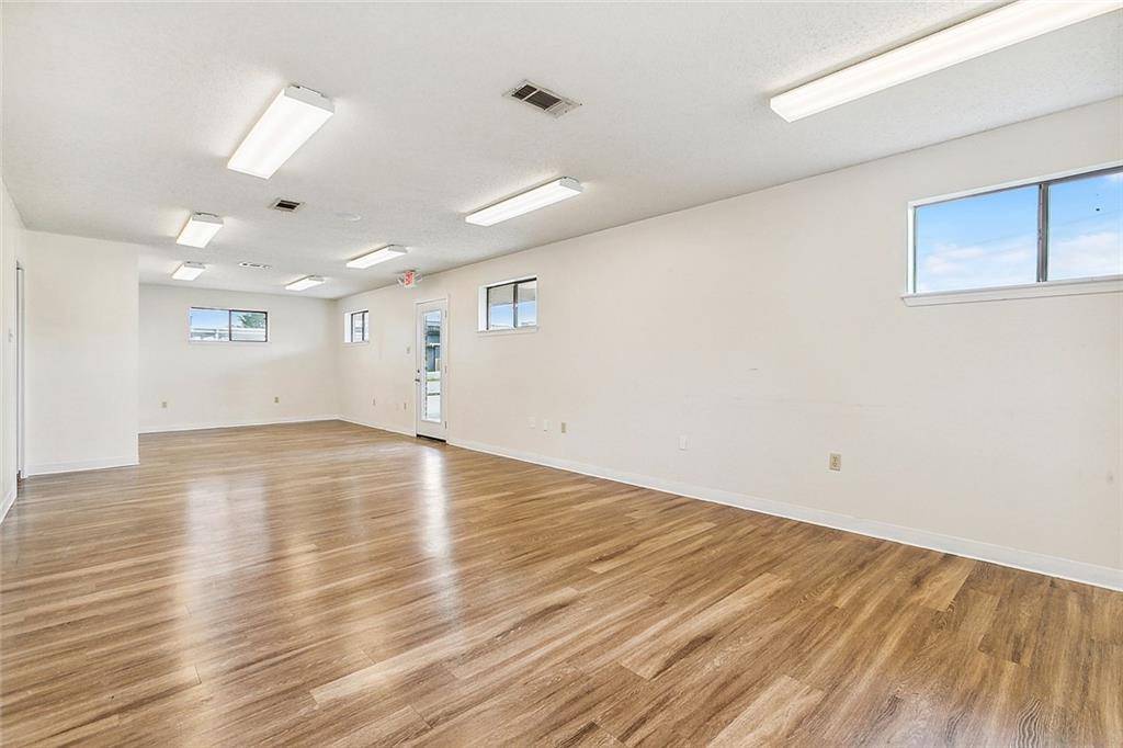 Belle Chasse, LA 70037,8656 HIGHWAY 23 #A