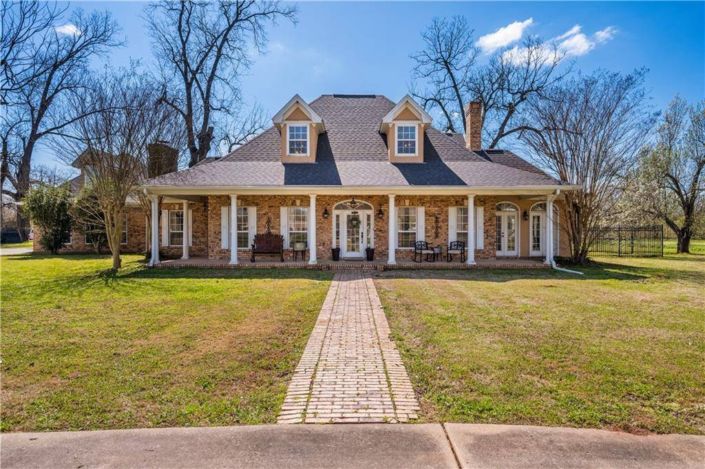 Colfax, LA 71417,115 2ND ST