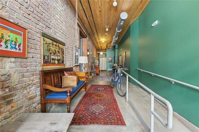 New Orleans, LA 70130,614 GRAVIER ST #304