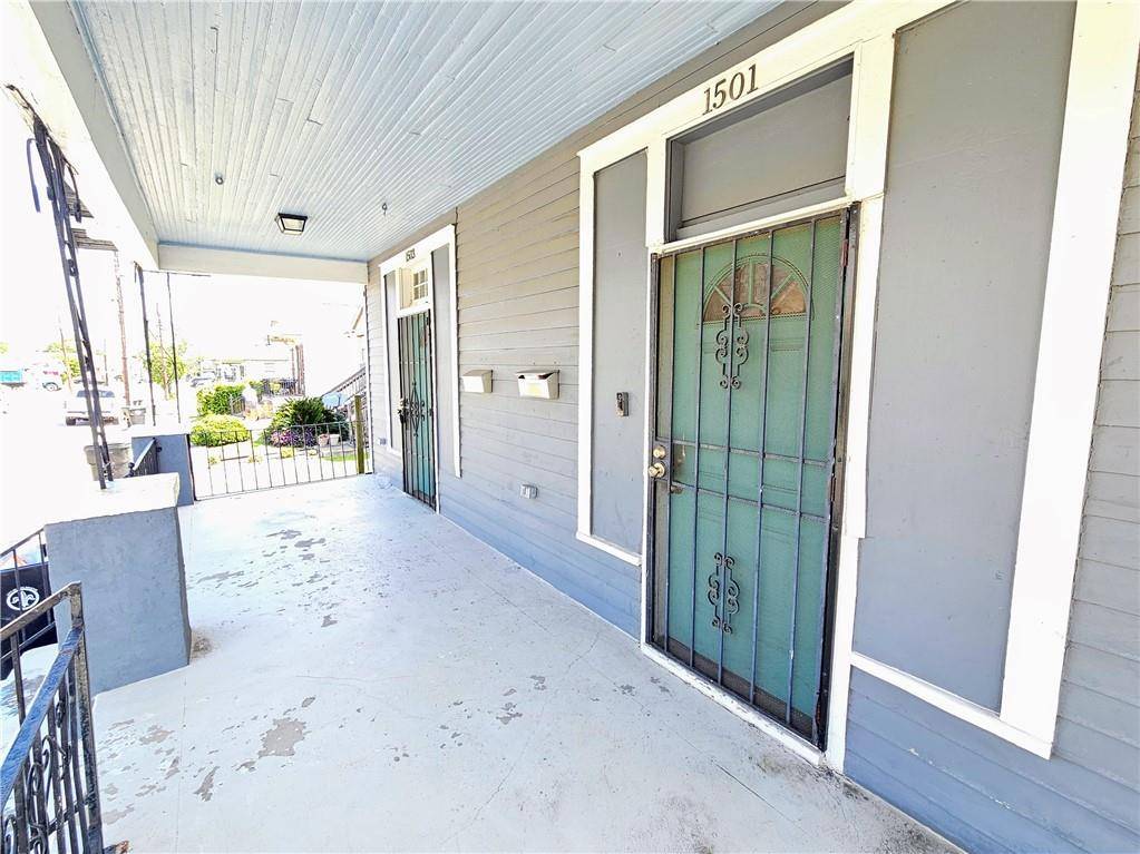 New Orleans, LA 70117,1501 03 DESIRE ST