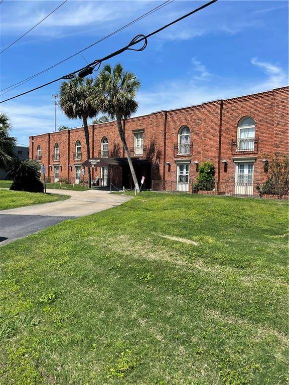 Metairie, LA 70003,6901 VETERANS MEMORIAL BLVD #86