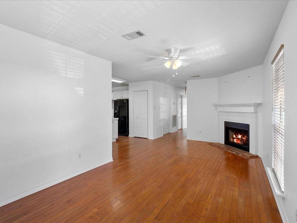 Mandeville, LA 70448,233 WEST ST