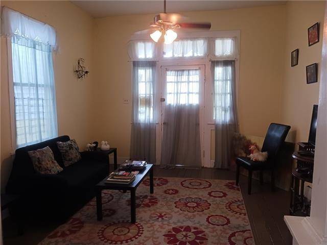 New Orleans, LA 70117,3041 BURGUNDY ST