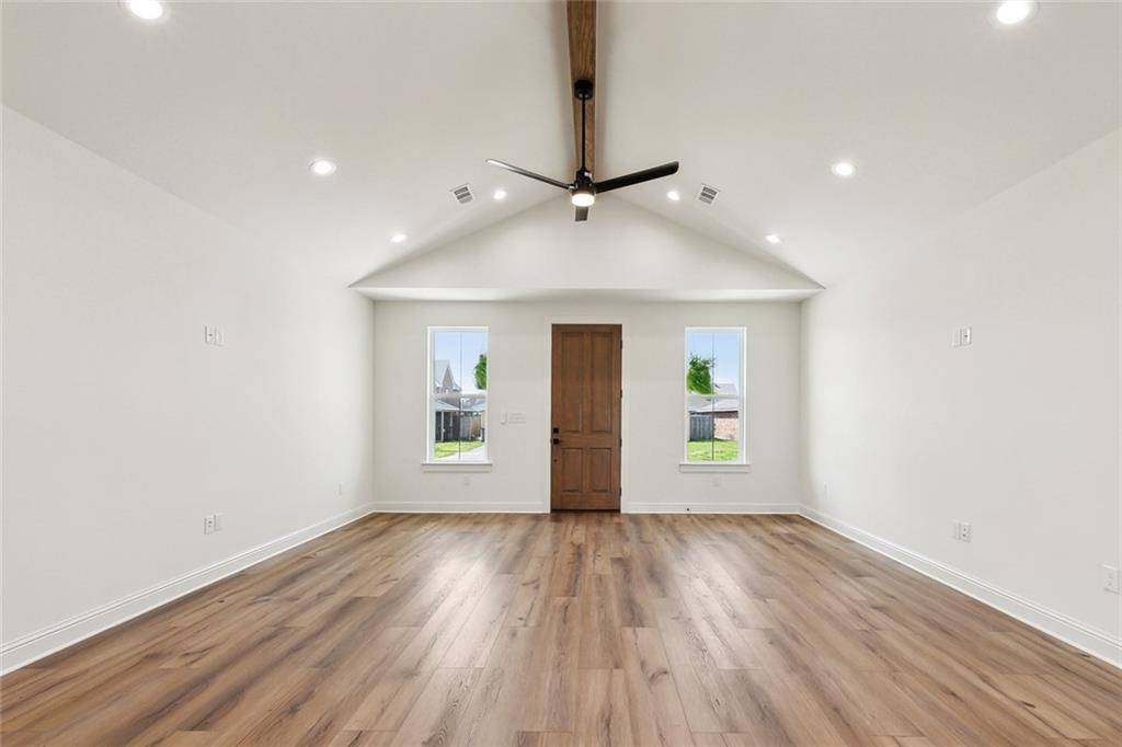 Meraux, LA 70075,2421 GARDEN ST