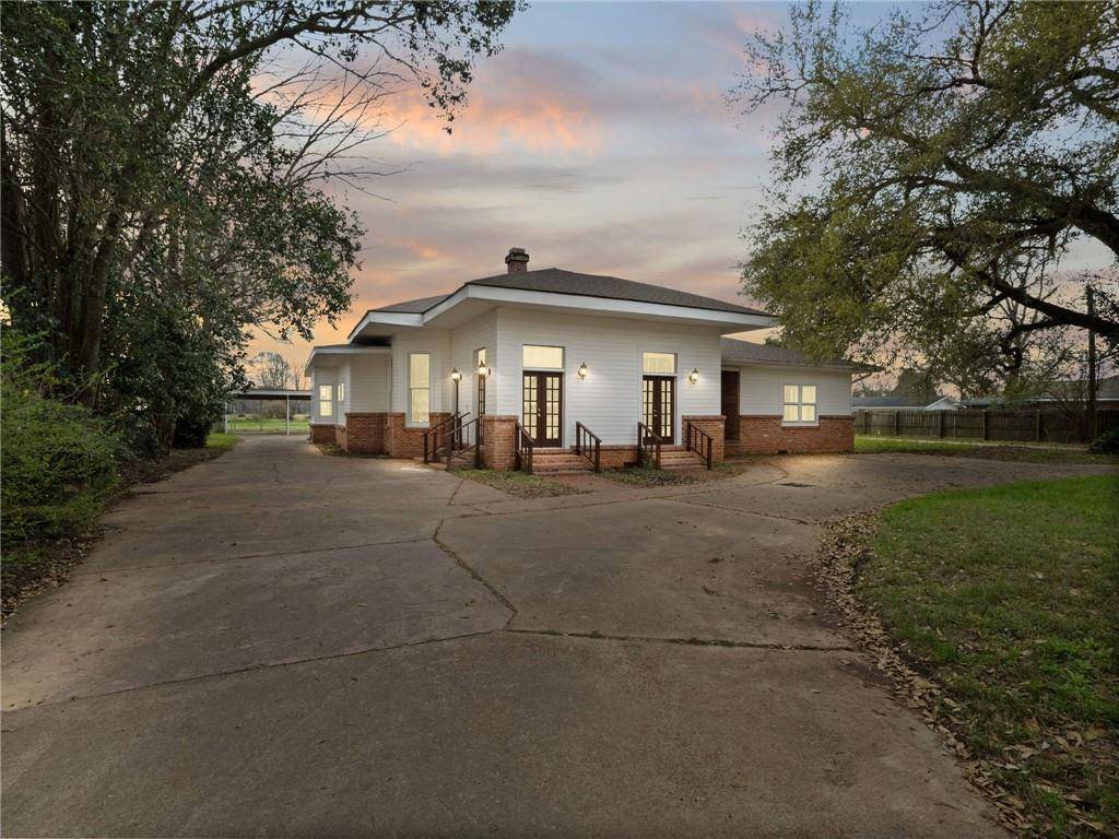 Alexandria, LA 71301,5411 DIXIE LN
