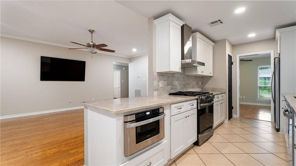 Metairie, LA 70005,853 AURORA AVE