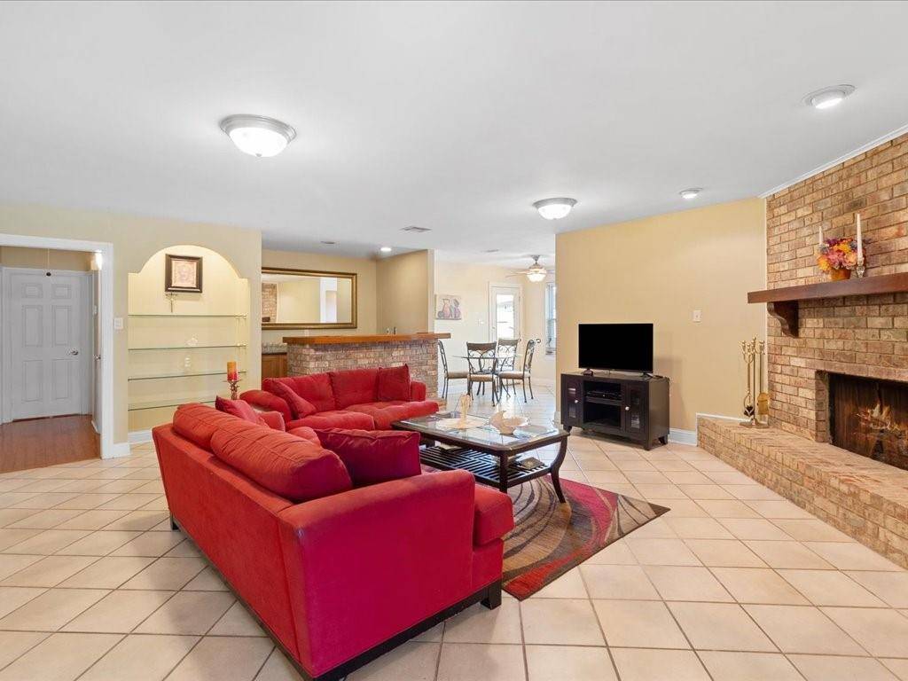 Metairie, LA 70005,1432 ARIS AVE