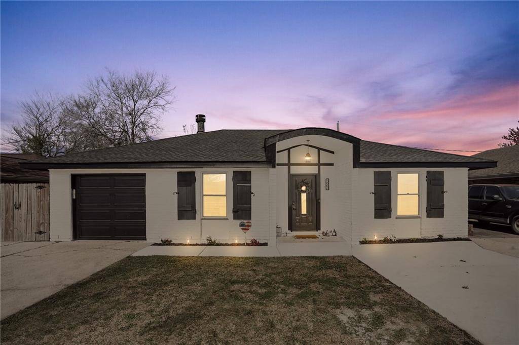 Destrehan, LA 70047,323 RIVER POINT DR