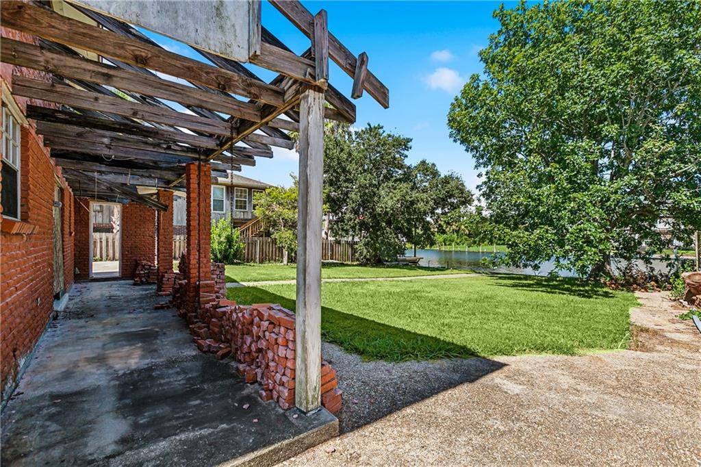 New Orleans, LA 70129,4400 ALBA RD