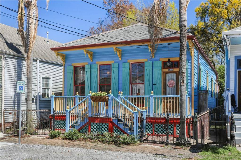 New Orleans, LA 70115,715 CONSTANTINOPLE ST