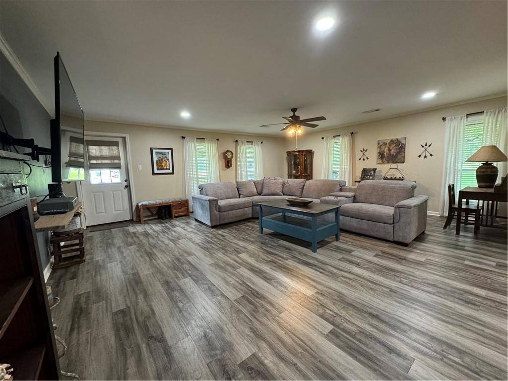 Ethel, LA 70730,7241 LINE RD