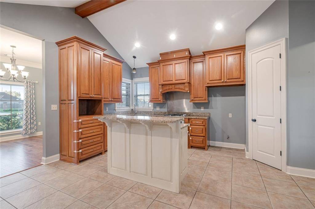 Thibodaux, LA 70301,167 WESTSIDE BLVD