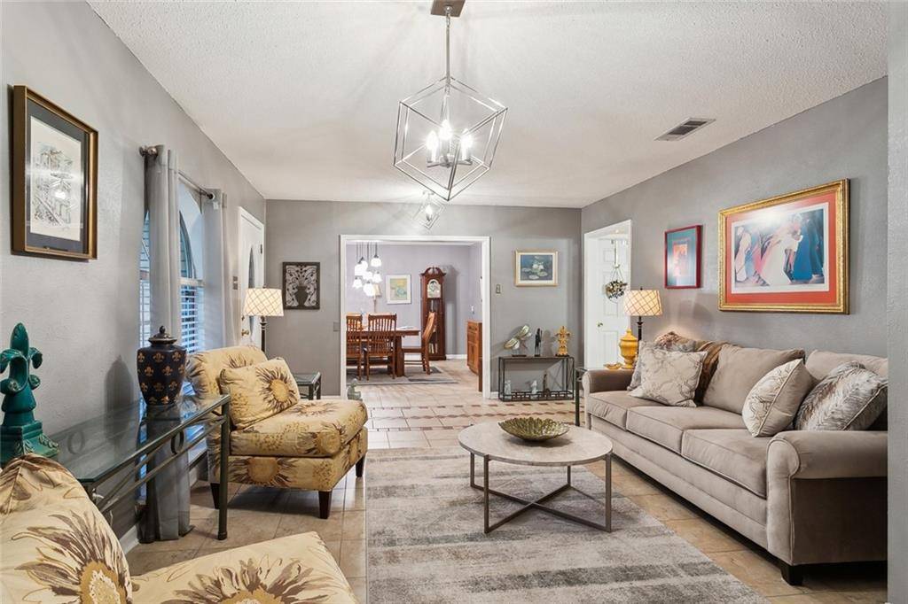 Metairie, LA 70006,3704 CLEARVIEW Pkwy