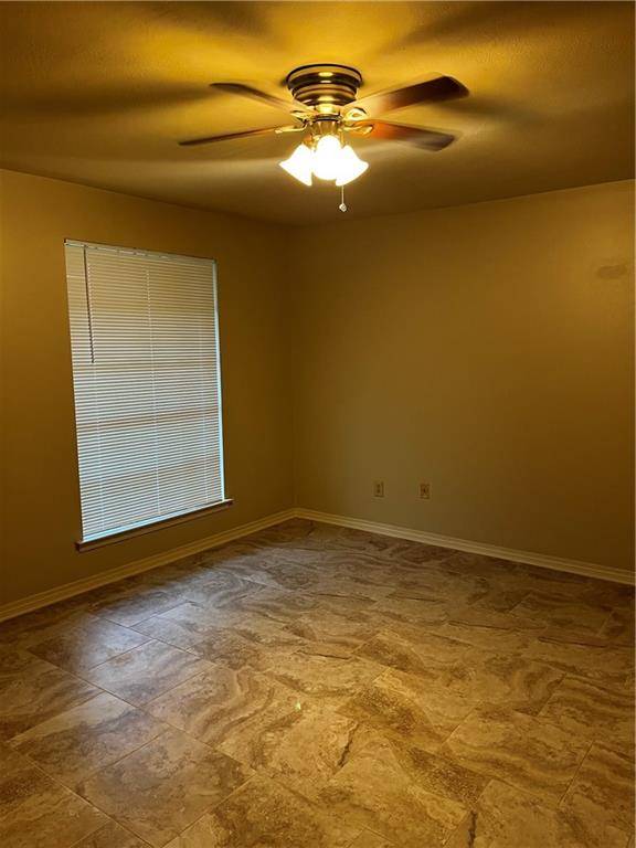 Luling, LA 70070,126 LAKEWOOD DR #52